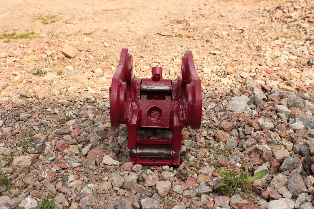 Quick Hitches DIGBITS Quality wear parts for earthmovers